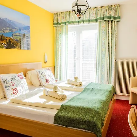 Hotel Garni Weberhausl Konukevi Strobl