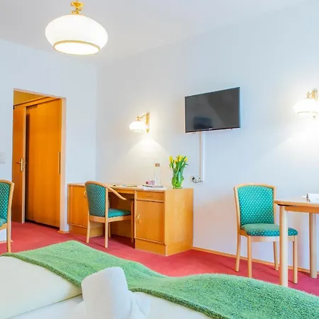 Gasthof Garni Weberhäusl