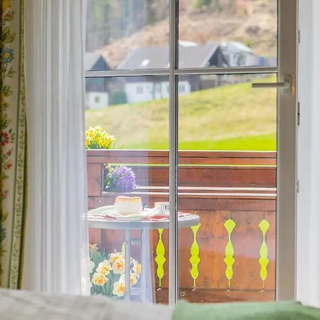 Garni Weberhausl 3* Strobl