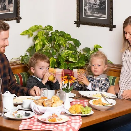 Penzion Garni Weberhausl 3*