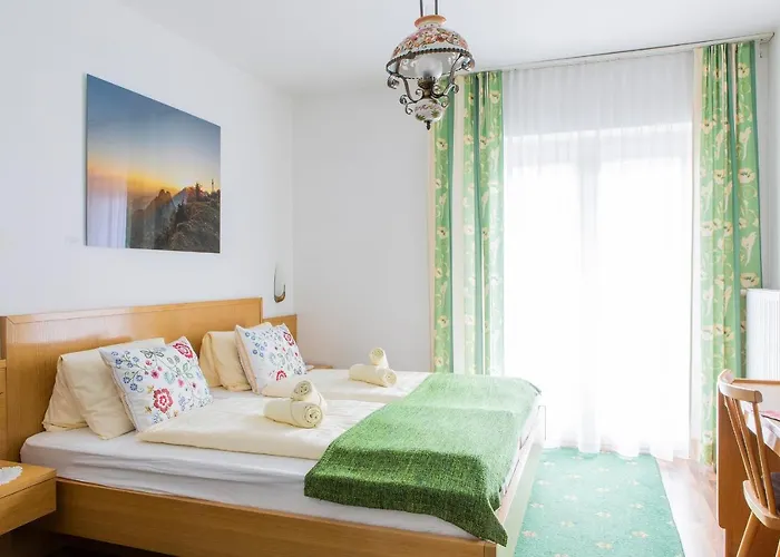 Garni Weberhausl Πανσιόν 3*