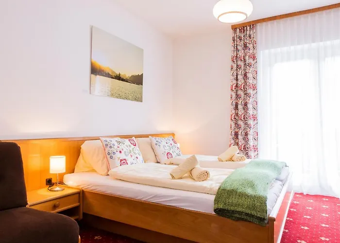 Garni Weberhausl Πανσιόν 3*
