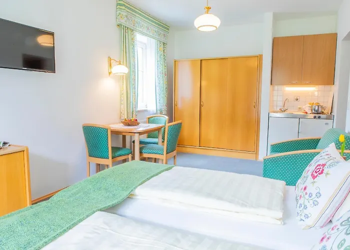 Πανσιόν Garni Weberhausl